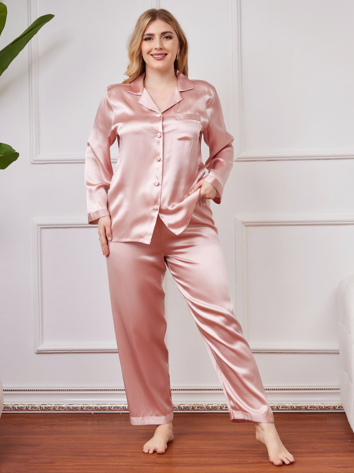 Pyjama Grande Taille en Soie Pure avec Boutons pour Femme