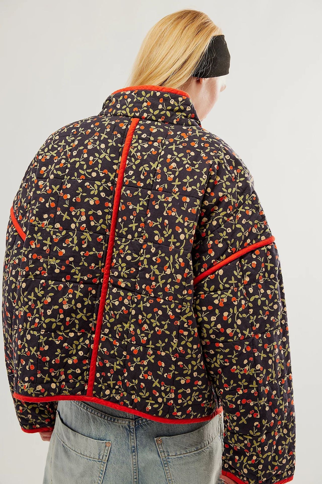 Veste en Coton à Imprimé Floral - Élégance et Confort pour Toutes les Occasions