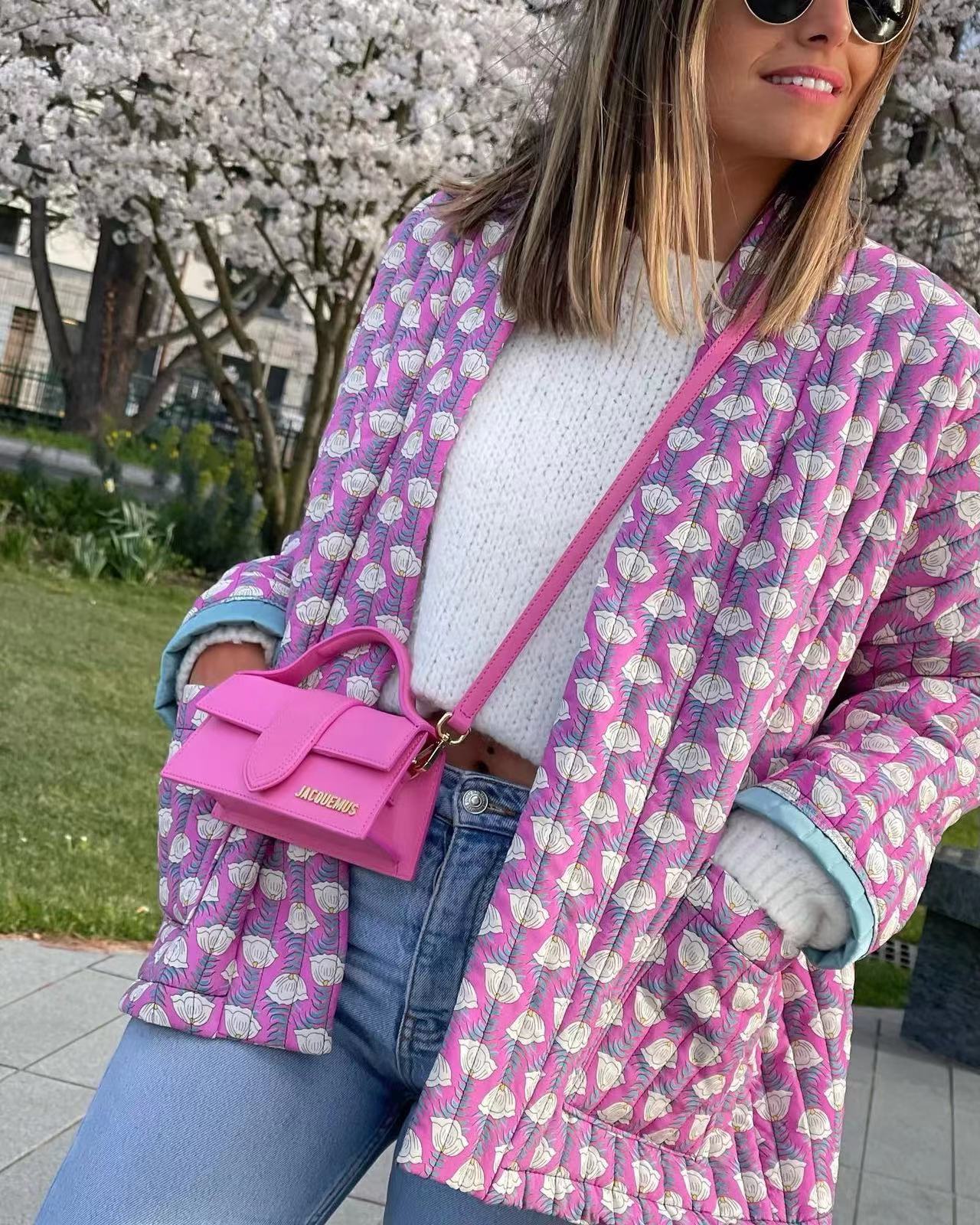 Veste Matelassée avec Imprimé Floral et Poches à Motif Géométrique - Élégance et Style Unique