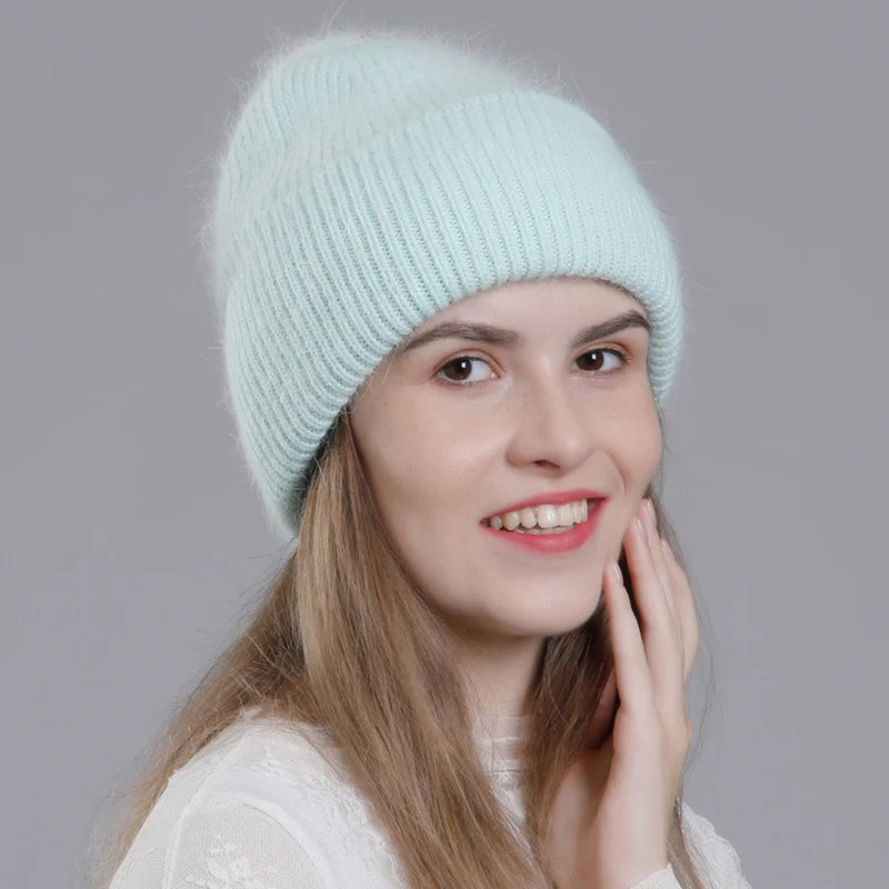 Bonnet d'Hiver Doux avec Cristaux - Bonnet Femme Tricoté Élégant - Collection Hiver Chic et Confortable