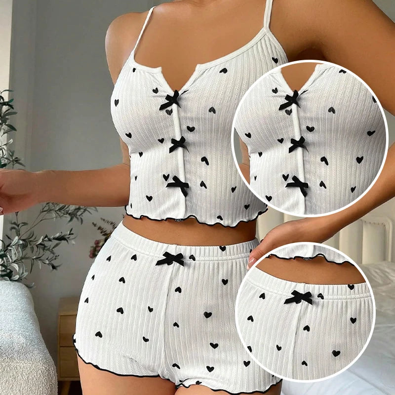 Ensemble Pyjama Femme Sexy 2 Pièces - Top Bretelles Croisé et Short Motif Cœurs - Nuisette Pyjama en Polyester