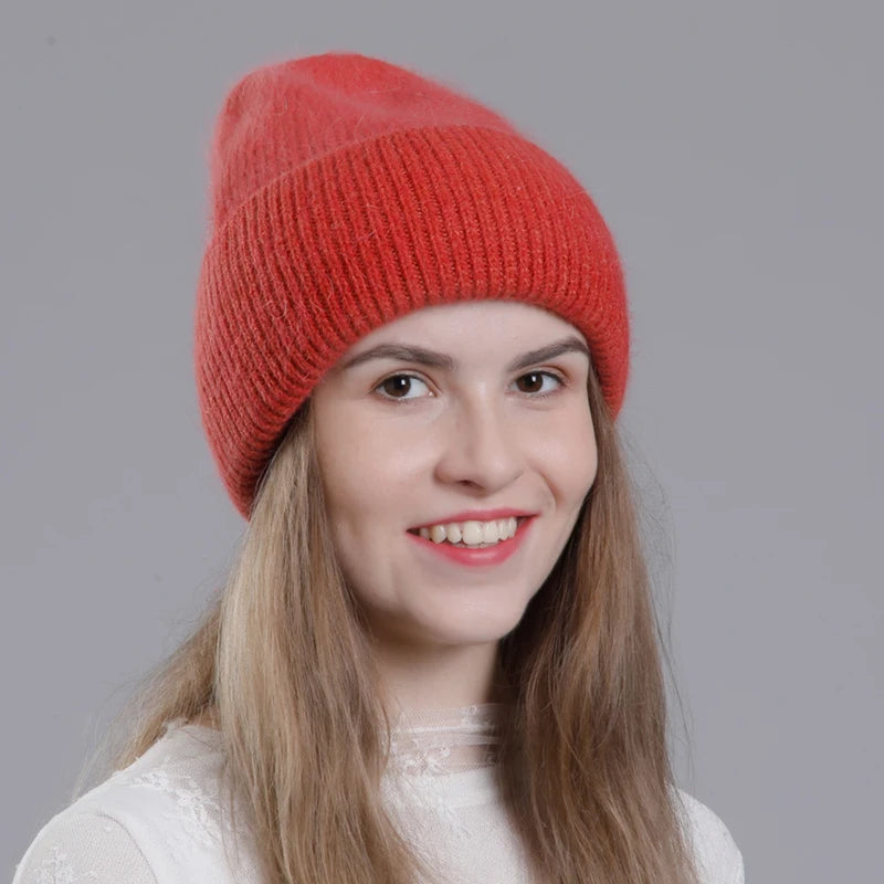 Bonnet d'Hiver Doux avec Cristaux - Bonnet Femme Tricoté Élégant - Collection Hiver Chic et Confortable