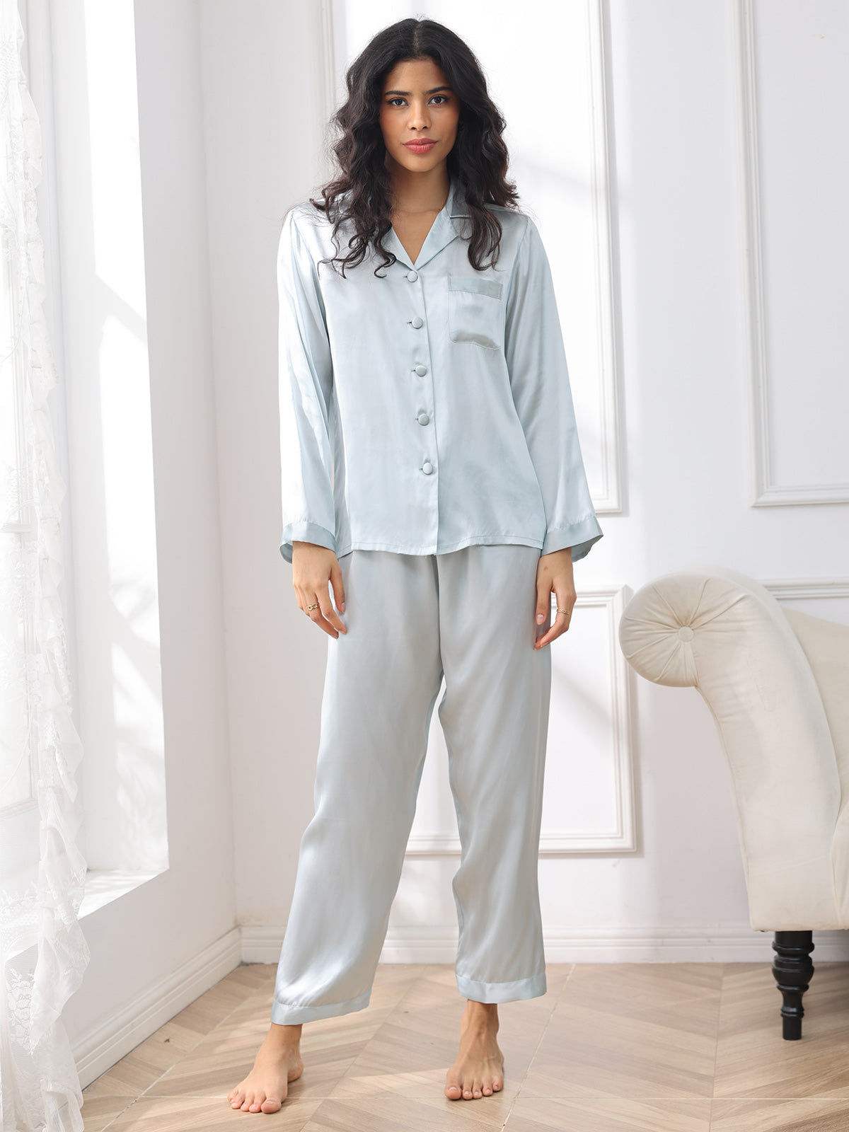 Ensemble Pyjama Femme en Soie Pure avec Boutons